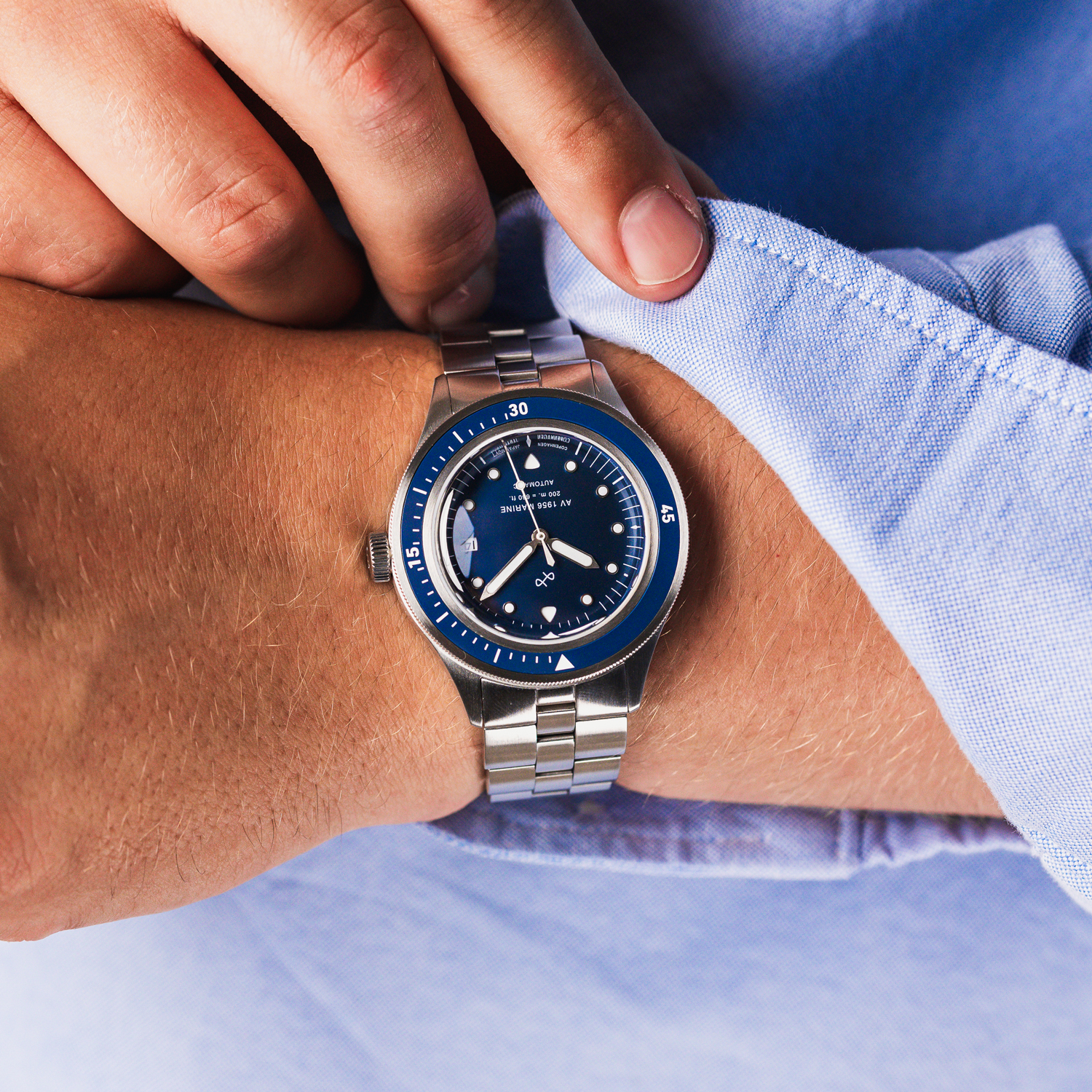 1956 Marine Automatic by AV86 with vintage-inspired dial, sapphire crystal, automatic diver watch, and stainless steel bracelet strap