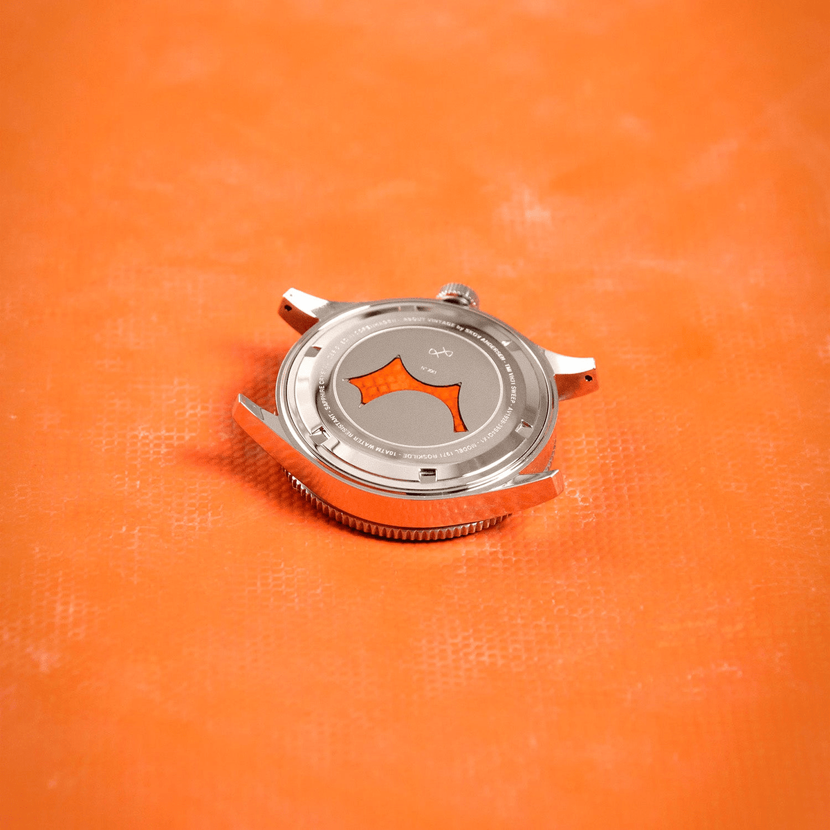 1971 Stagediver, 39 mm von AV86, mit Edelstahlgehäuse, Sichtboden und Präzisions-Automatikwerk