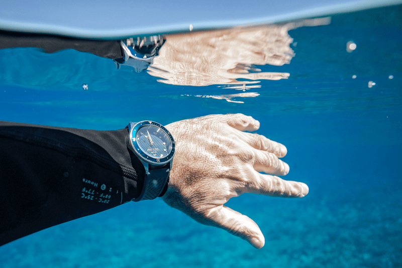 1926 At'sea Blue Turtle Vintage fra AV86 Watch – dykkerur med Sapphire Crystal, kompasring og struktureret gummirem – taget under vand