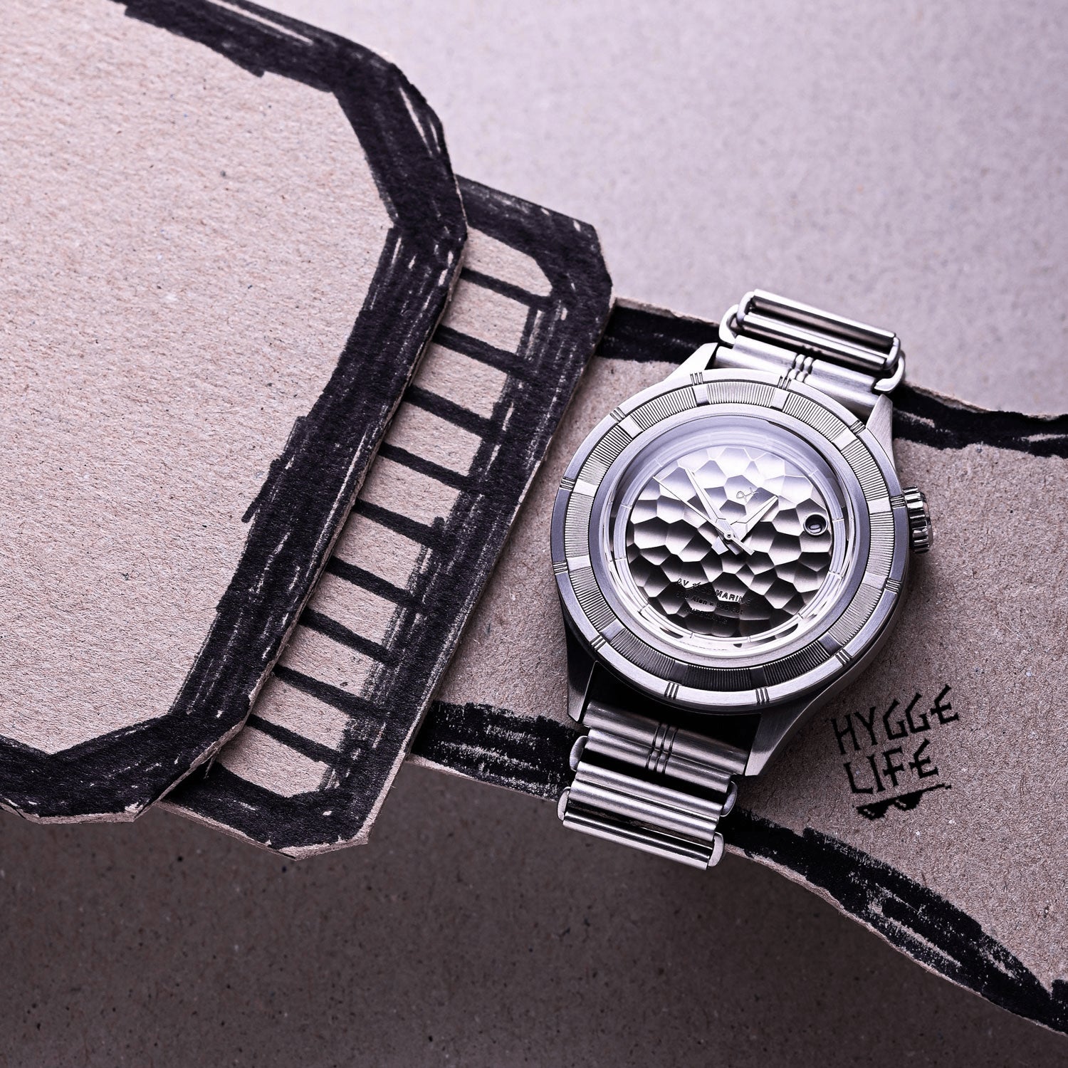 956 Marine Automatic, Seconde / Seconde by AV86 luxury timepiece with textured dial, automatic movement, and polished metal bracelet strap