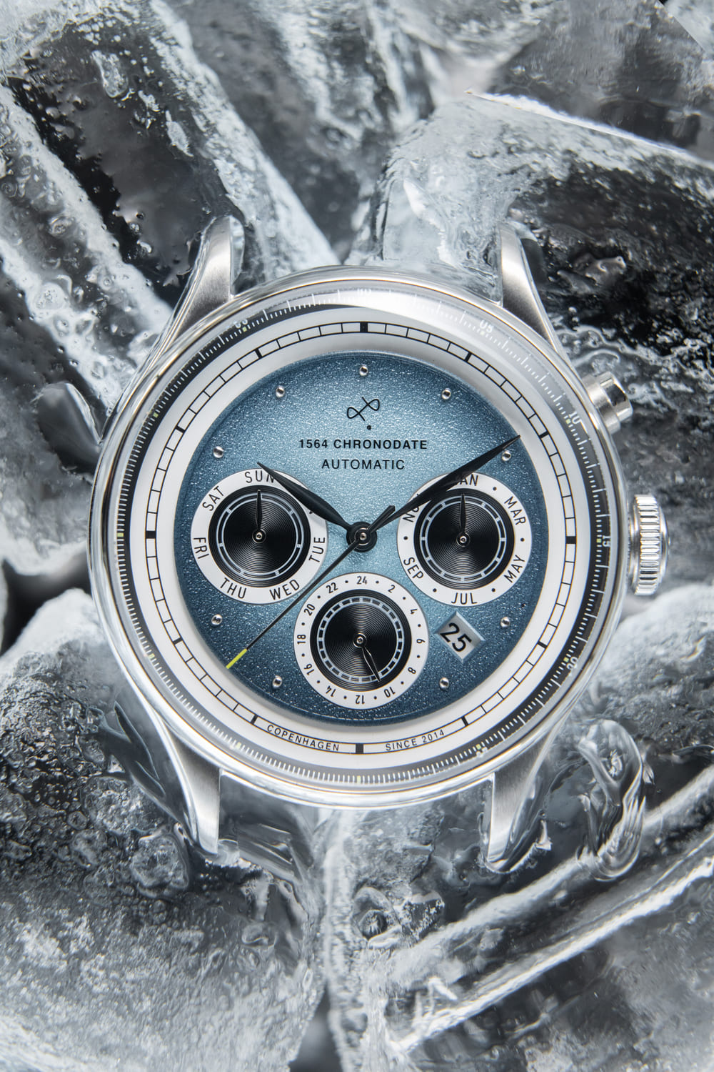 1564 Chronodate Automatic by AV86 vintage-inspired chronograph with sapphire crystal, multifunction subdials, and leather strap
