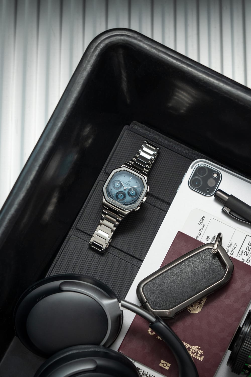 1904 Chronograph by AV86 with angular Art Deco case, vintage-inspired dial, sapphire crystal, and brushed metal bracelet strap