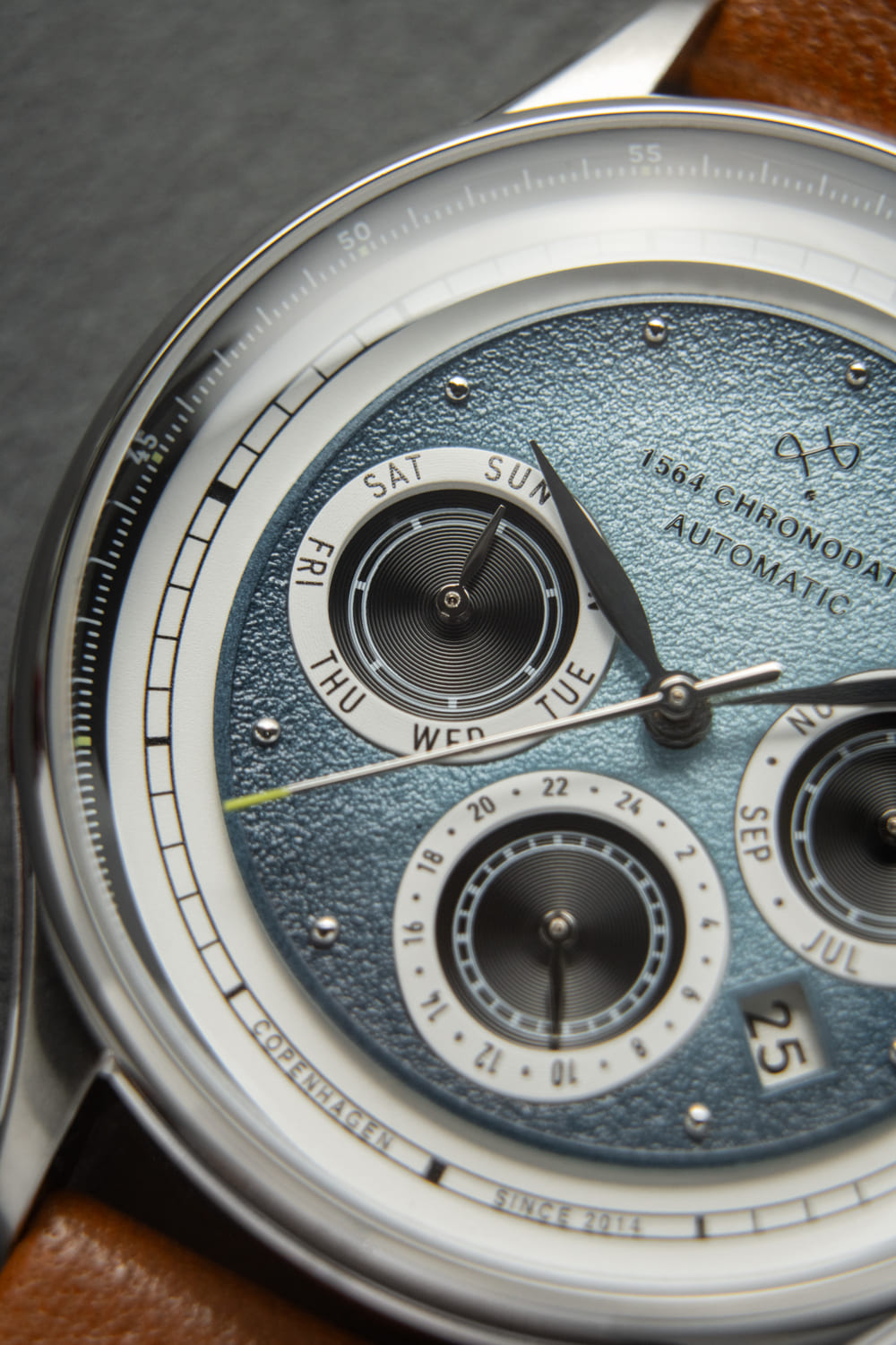 1564 Chronodate Automatic by AV86 vintage-inspired automatic with textured dial, chronograph subdials, sapphire crystal, and leather strap