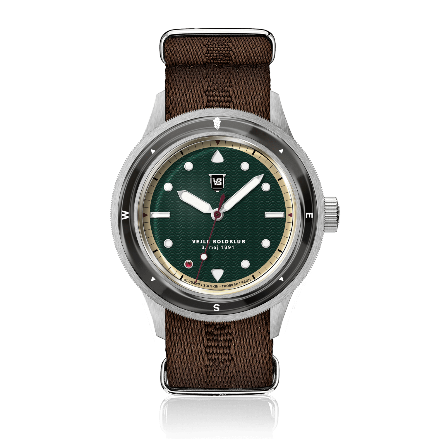 VB Kong Hans Eg, Limited Edition / Forudbestilling by AV86 vintage-inspired diver with compass bezel, sapphire crystal, and brown fabric strap