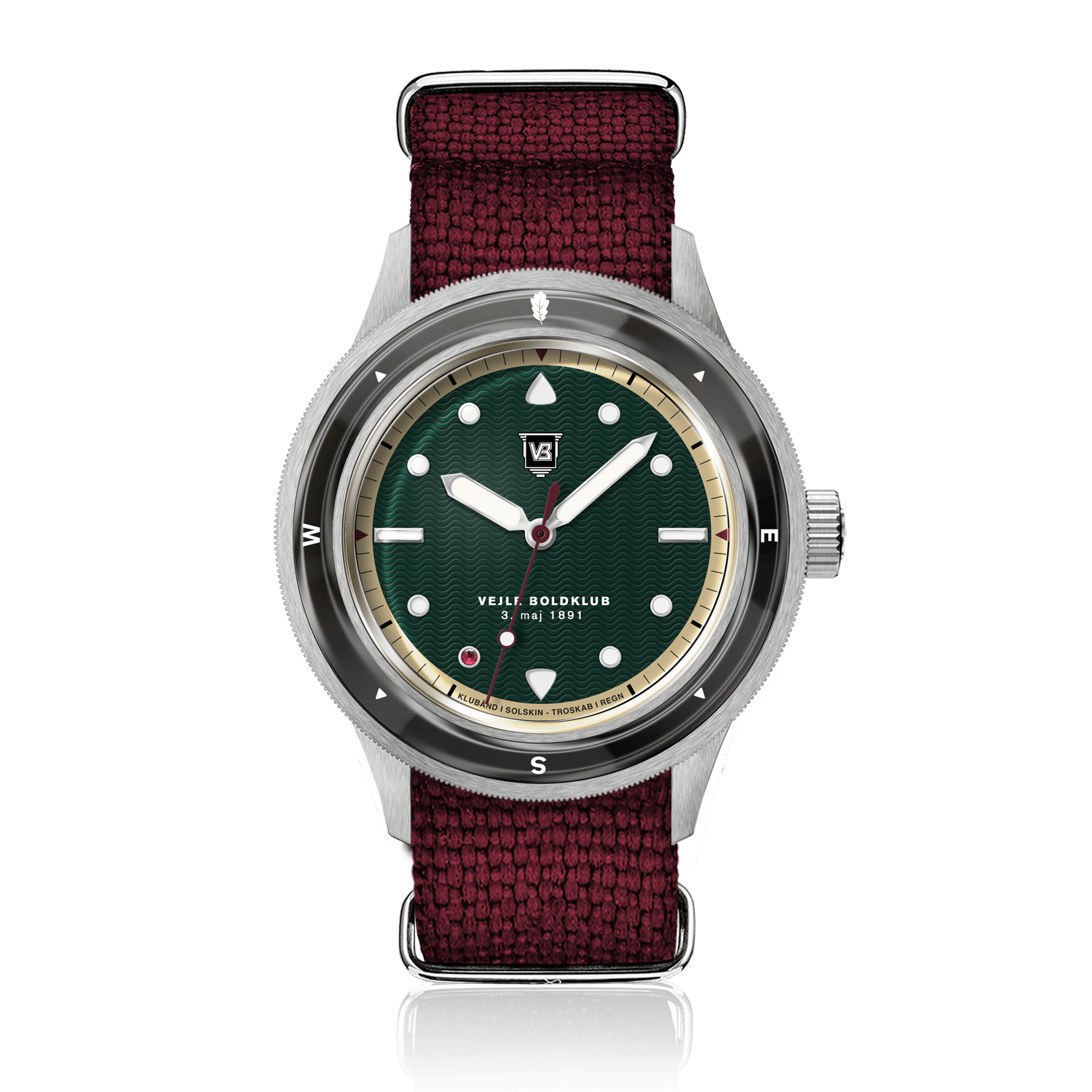VB Kong Hans Eg, Limited Edition / Forudbestilling by AV86 vintage-inspired diver with compass bezel, sapphire crystal, and textured fabric strap