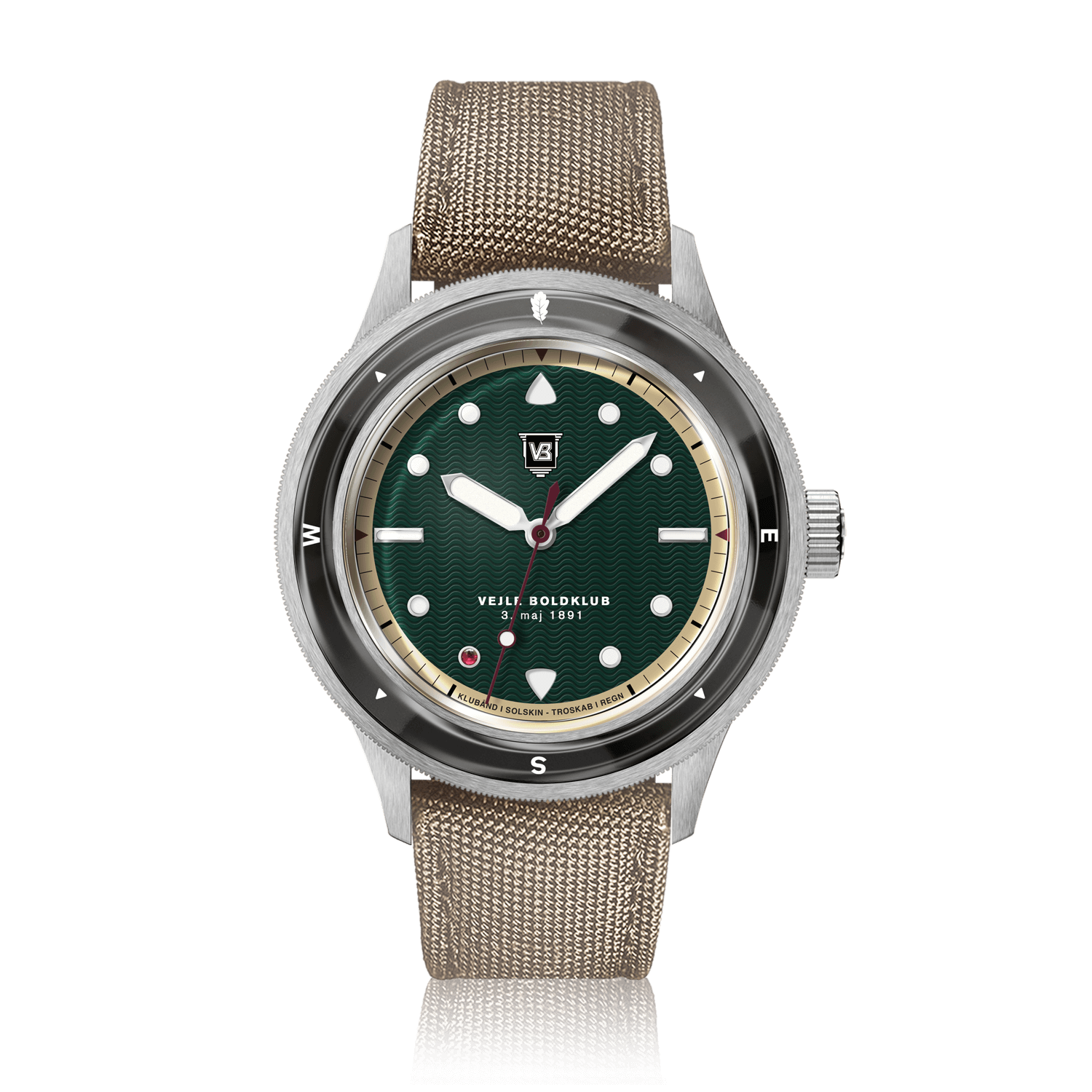 VB Kong Hans Eg, Limited Edition / Forudbestilling by AV86 vintage-inspired diver with compass bezel, sapphire crystal, and fabric strap