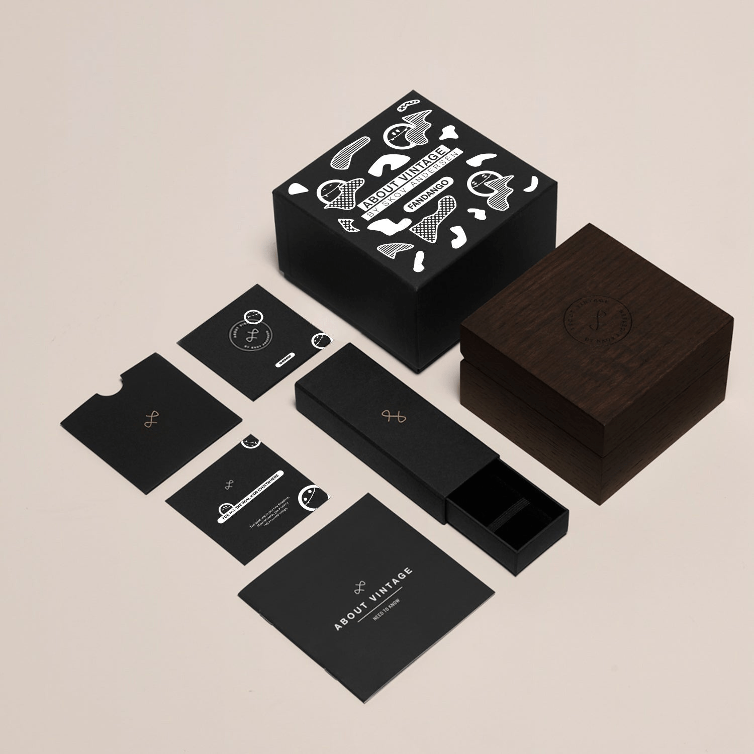 Fandango 'BOB', Green / Green by AV86 premium packaging set with wooden box and minimalist black printed presentation materials