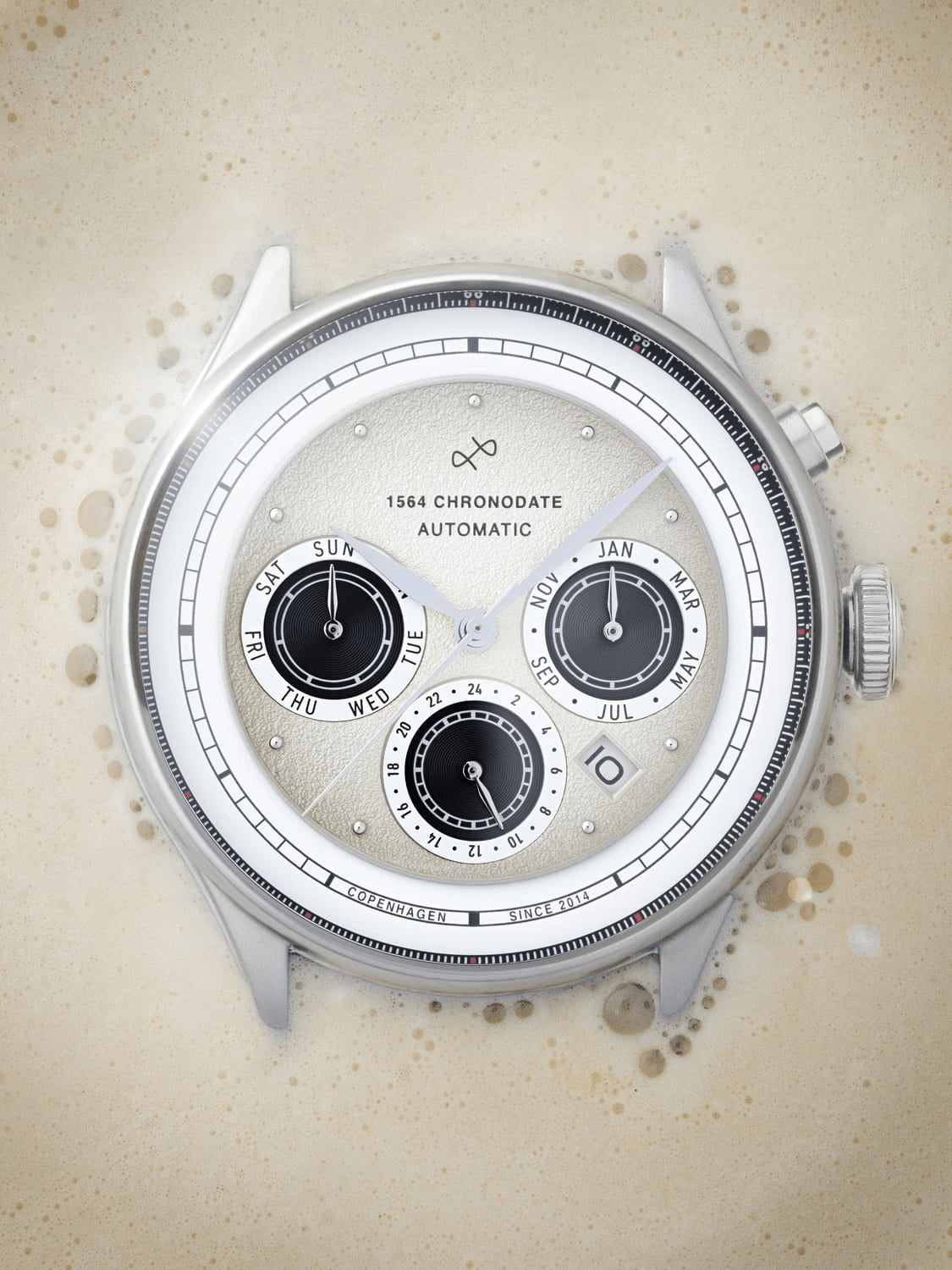 1564 Chronodate Automatic by AV86 vintage-inspired chronograph with sapphire crystal, multi-function dial, and stainless steel case