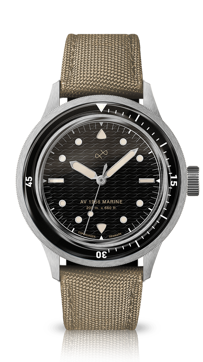 AV86 diver watch with black dial, luminous markers, rotating bezel, stainless steel case, and textured fabric strap