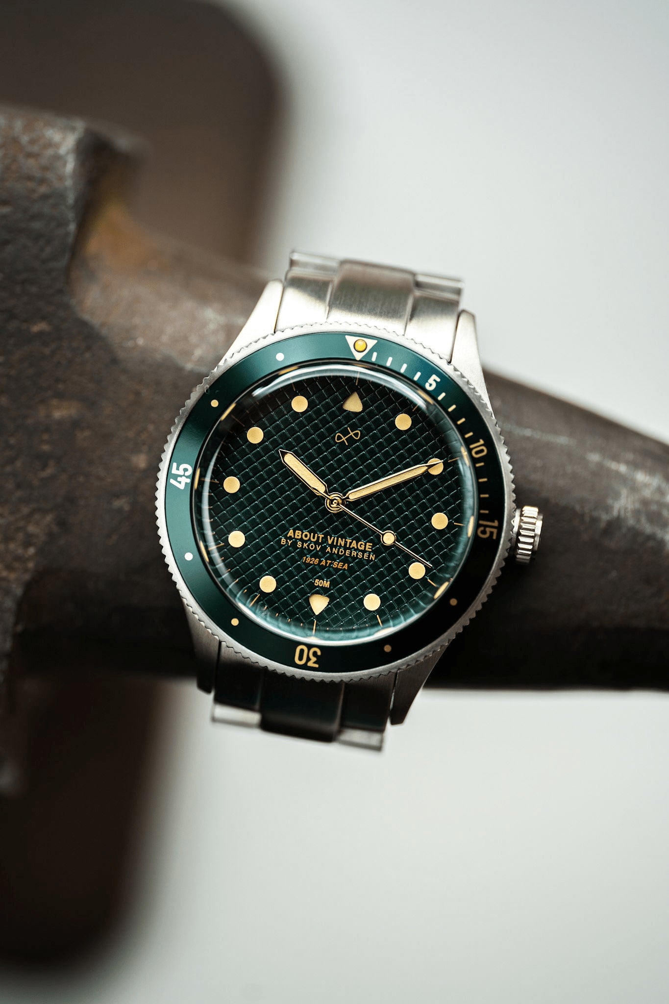 1926 At'sea, Green Turtle Vintage – AV86 럭셔리 다이버 워치 (39mm), Sapphire Crystal, 텍스처 다이얼, 메탈 브레이슬릿 스트랩