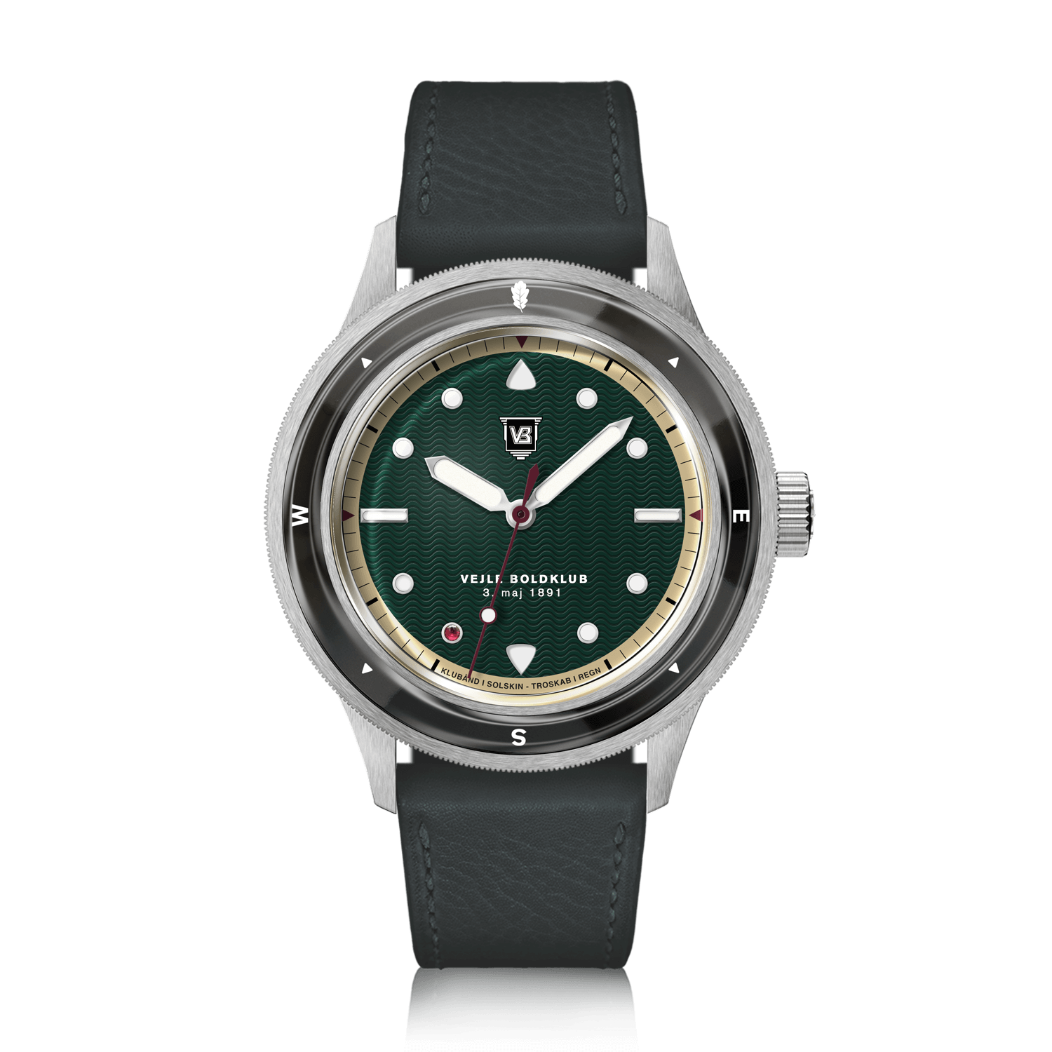 VB Kong Hans Eg, Limited Edition / Forudbestilling by AV86 vintage-inspired diver with sapphire crystal, compass bezel, and black leather strap